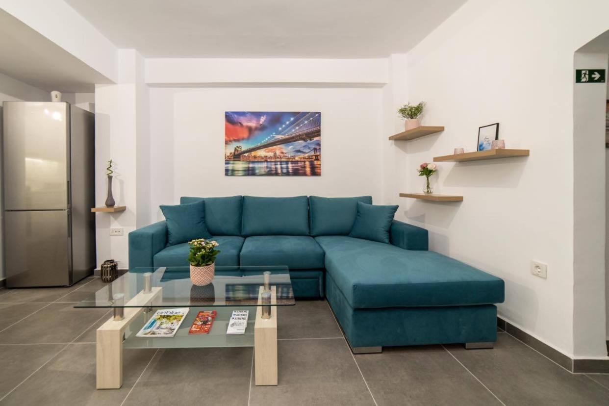 Brand New Aprt With Backyard In Lycabettus Hill ! Atenas Exterior foto